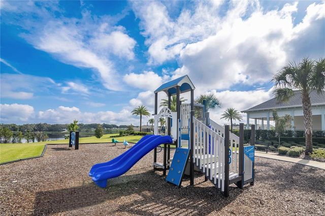 2539 AVALON PARK BOULEVARD, Tavares, FL 32778