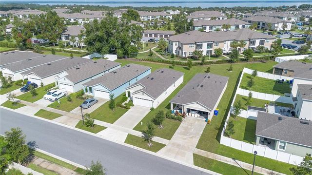 2539 AVALON PARK BOULEVARD, Tavares, FL 32778