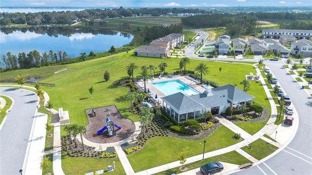 2539 AVALON PARK BOULEVARD, Tavares, FL 32778
