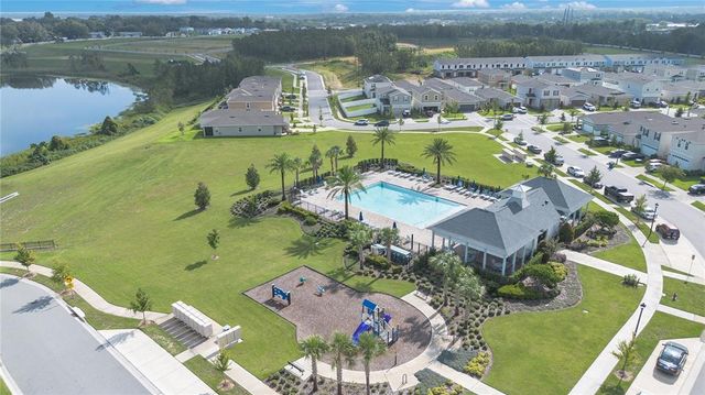 2539 AVALON PARK BOULEVARD, Tavares, FL 32778