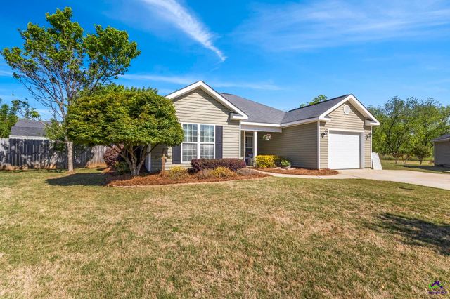 217 Ellington Court, Perry, GA 31069