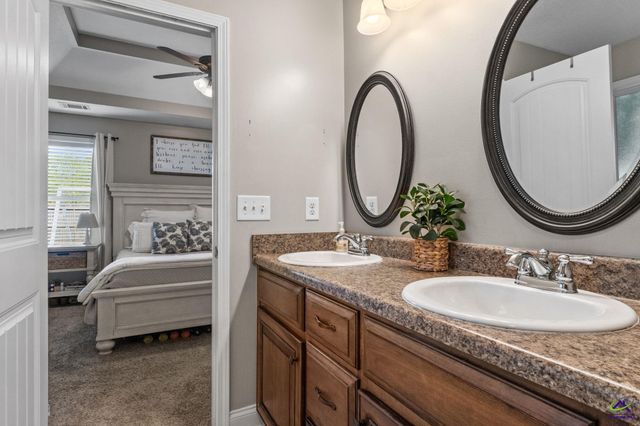 217 Ellington Court, Perry, GA 31069