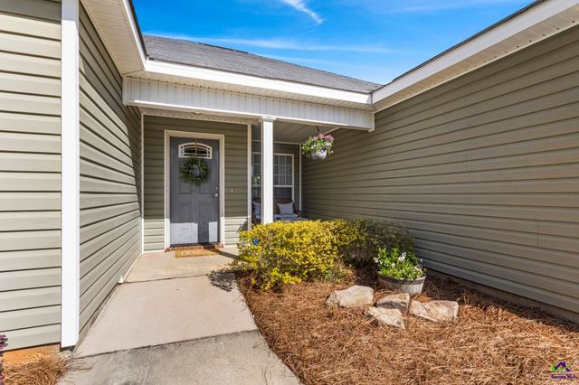 217 Ellington Court, Perry, GA 31069