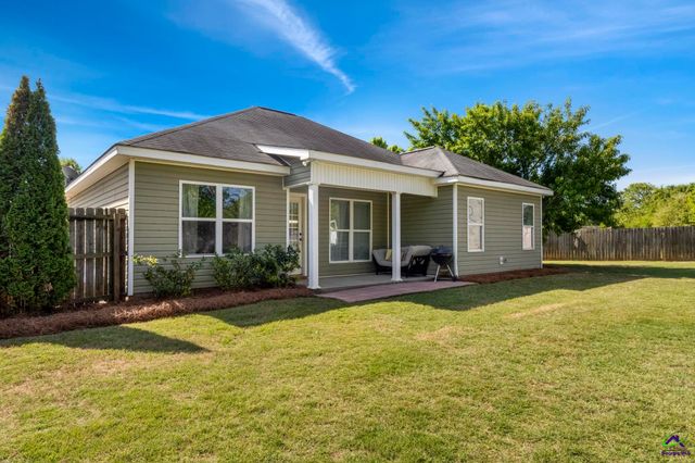 217 Ellington Court, Perry, GA 31069