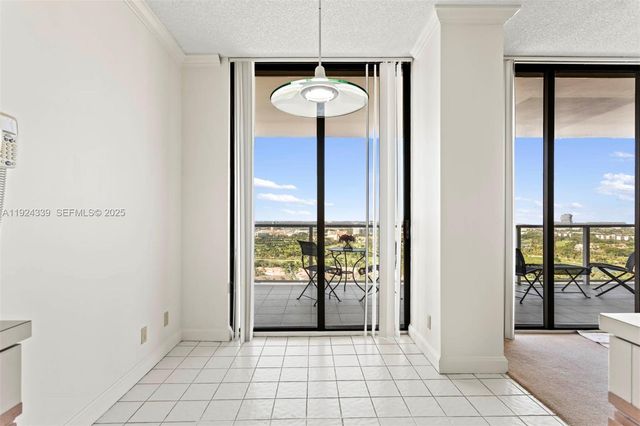 19500 Turnberry Way 26-C, Aventura, FL 33180