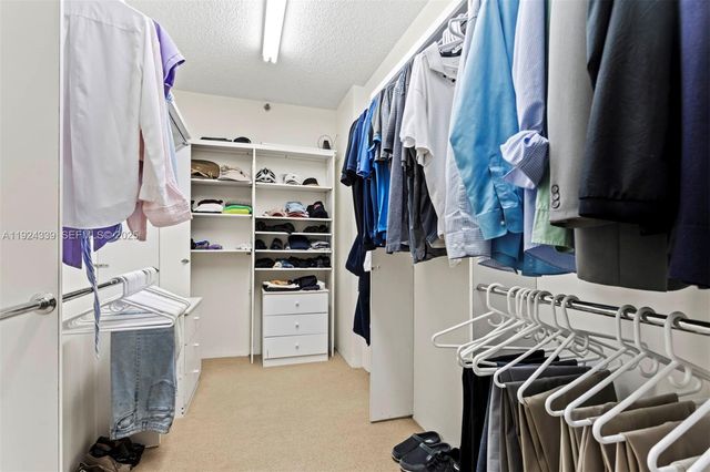 19500 Turnberry Way 26-C, Aventura, FL 33180