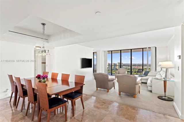 19500 Turnberry Way 26-C, Aventura, FL 33180