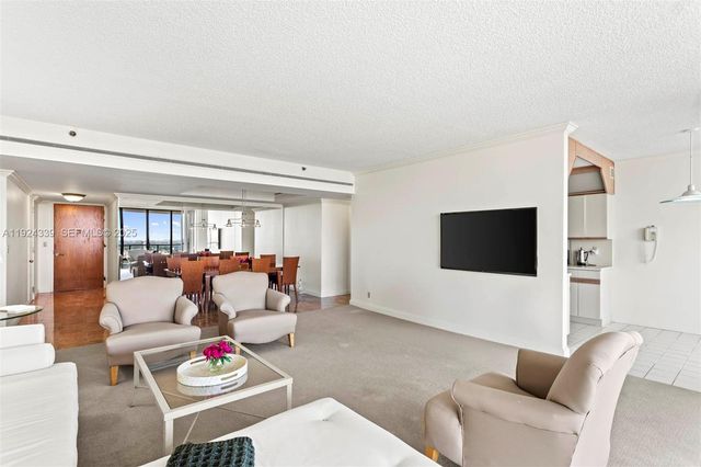 19500 Turnberry Way 26-C, Aventura, FL 33180