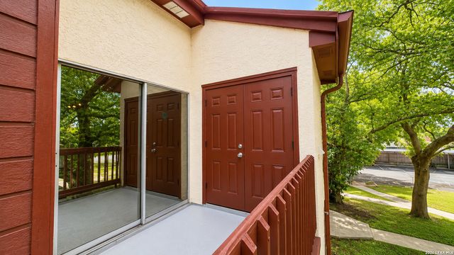 10527 Perrin Beitel Rd Apt D206, San Antonio, TX 78217