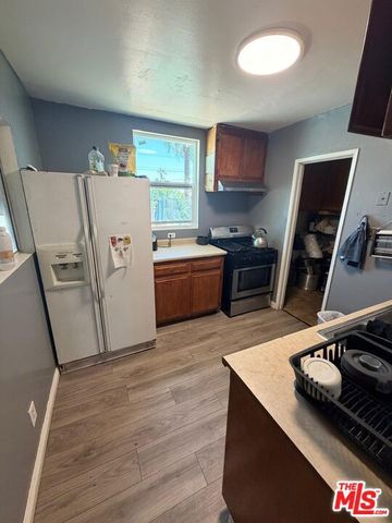 1222 E 18th Street, Bakersfield, CA 93305