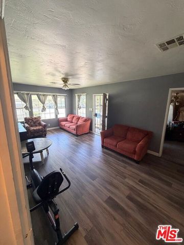 1222 E 18th Street, Bakersfield, CA 93305