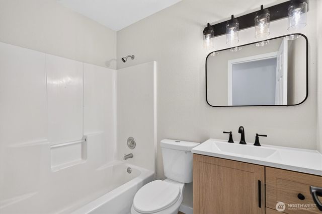 2701 Glen More Street, Kelso, WA 98626