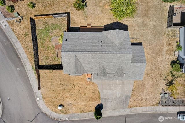 2701 Glen More Street, Kelso, WA 98626