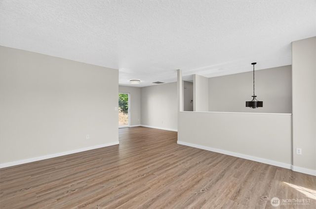 2701 Glen More Street, Kelso, WA 98626