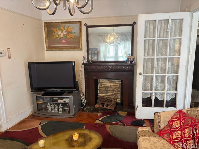 225-24 105th Avenue, Queens Village, NY 11429