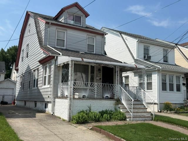 225-24 105th Avenue, Queens Village, NY 11429