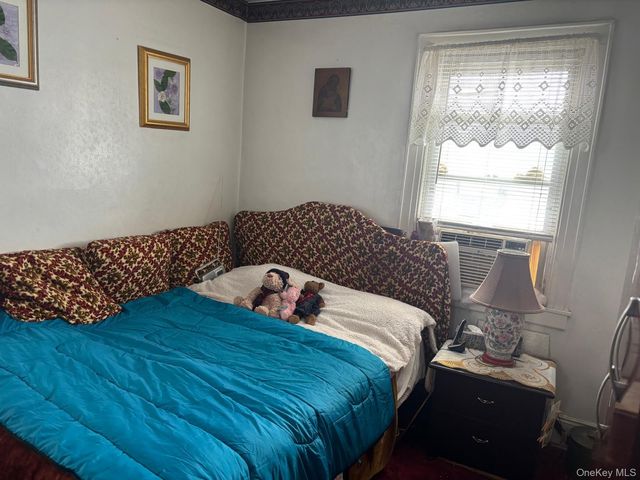 225-24 105th Avenue, Queens Village, NY 11429