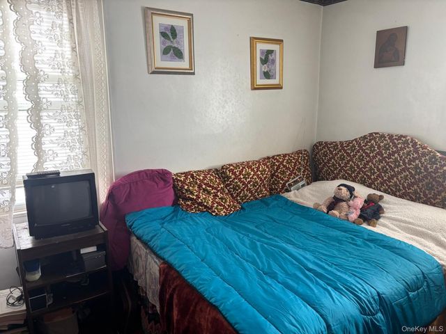 225-24 105th Avenue, Queens Village, NY 11429