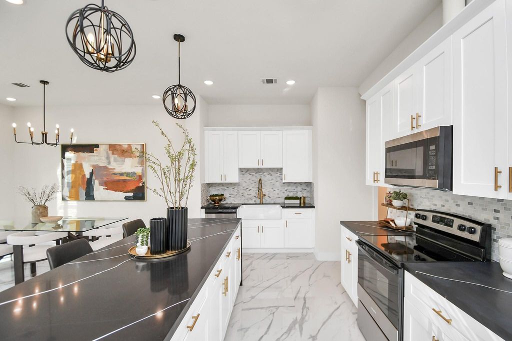 5906 Saint Augustine Street A, Houston, TX 77021