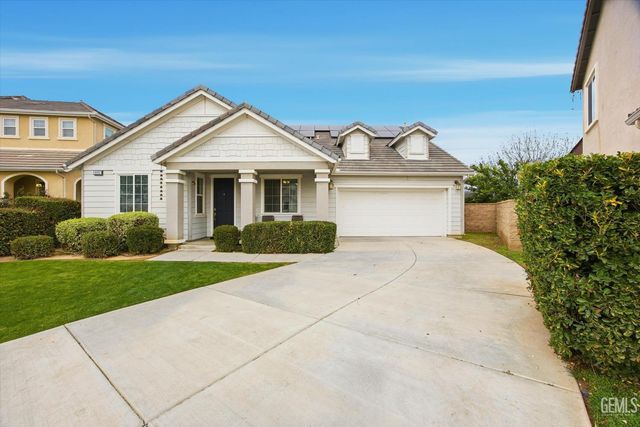 6123 Pilar Way, Bakersfield, CA 93306