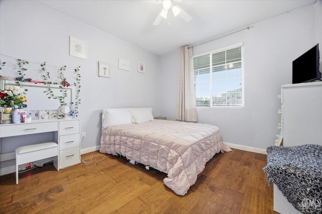 6123 Pilar Way, Bakersfield, CA 93306