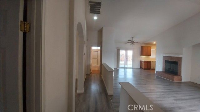 16132 Dunning Way, Victorville, CA 92395