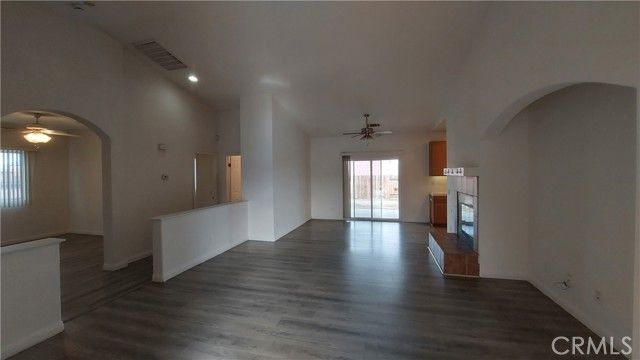 16132 Dunning Way, Victorville, CA 92395