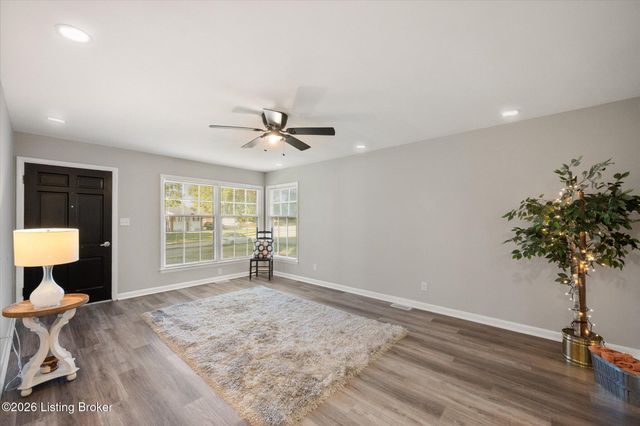 3514 Saint Edwards Dr, Jeffersontown, KY 40299