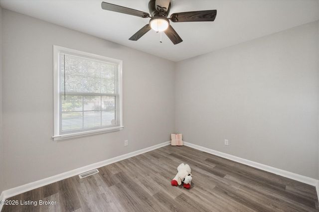3514 Saint Edwards Dr, Jeffersontown, KY 40299