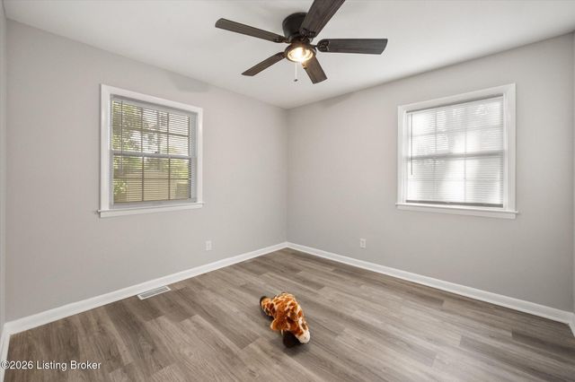3514 Saint Edwards Dr, Jeffersontown, KY 40299
