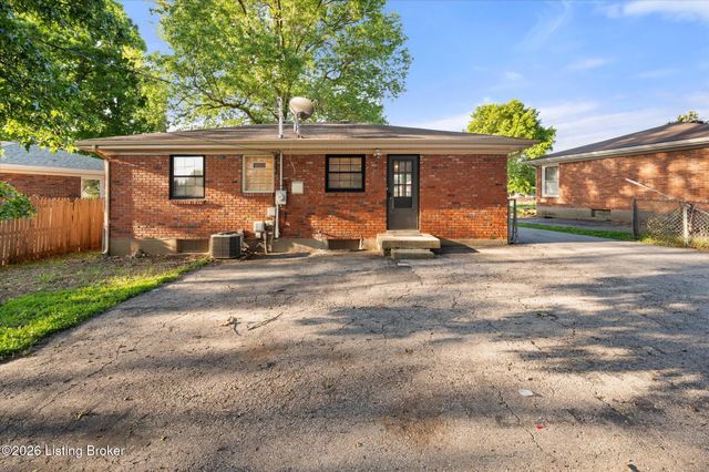 3514 Saint Edwards Dr, Jeffersontown, KY 40299