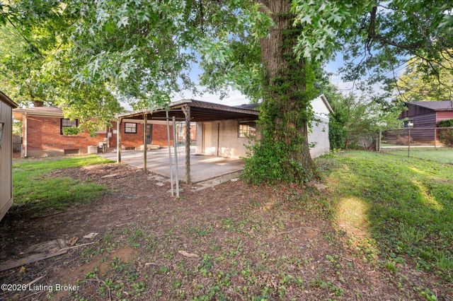 3514 Saint Edwards Dr, Jeffersontown, KY 40299