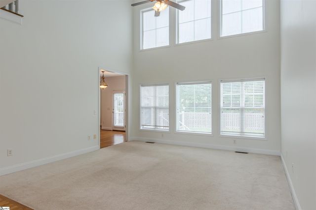 6 Moss Wood Circle, Simpsonville, SC 29681