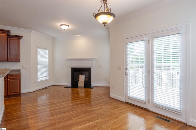 6 Moss Wood Circle, Simpsonville, SC 29681