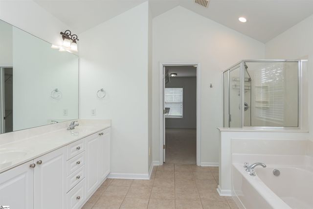 6 Moss Wood Circle, Simpsonville, SC 29681