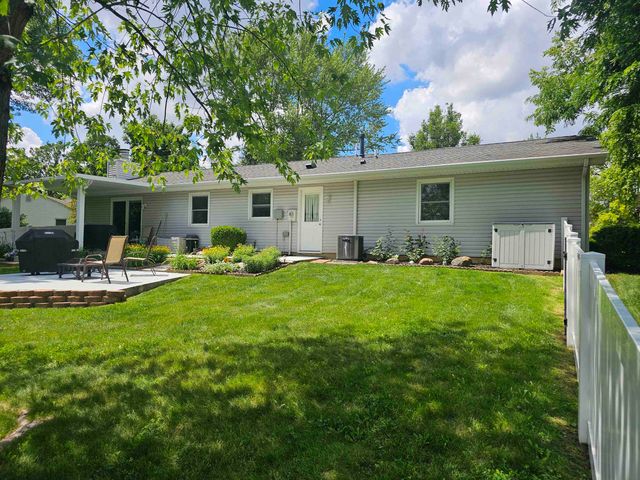 9623 Buck Court, Fort Wayne, IN 46804