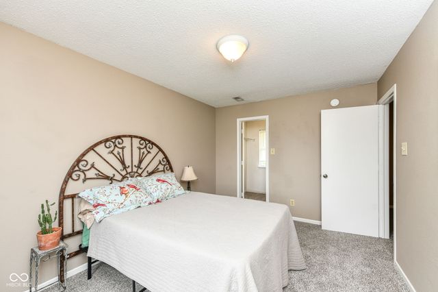 14486 Angel Berry Circle, Fishers, IN 46038