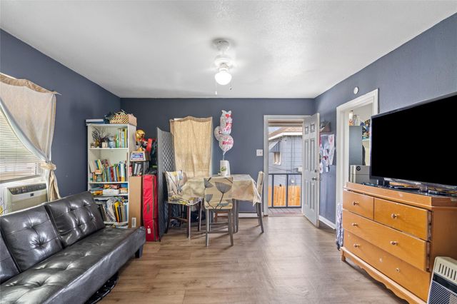 118 N Hagerman Street, Houston, TX 77011