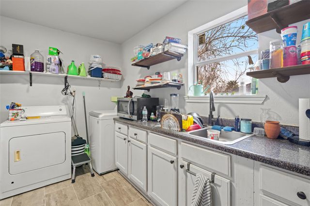 118 N Hagerman Street, Houston, TX 77011