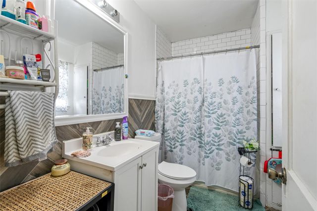 118 N Hagerman Street, Houston, TX 77011