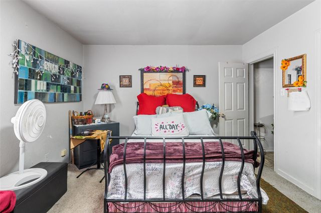 118 N Hagerman Street, Houston, TX 77011