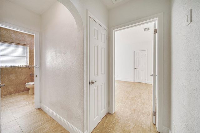 4136 SW 14th St 4136, Miami, FL 33134