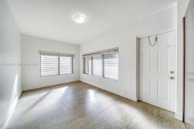 4136 SW 14th St 4136, Miami, FL 33134