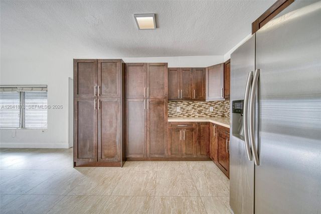4136 SW 14th St 4136, Miami, FL 33134