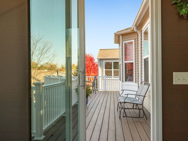 3001 Ravinia Circle, Mundelein, IL 60060