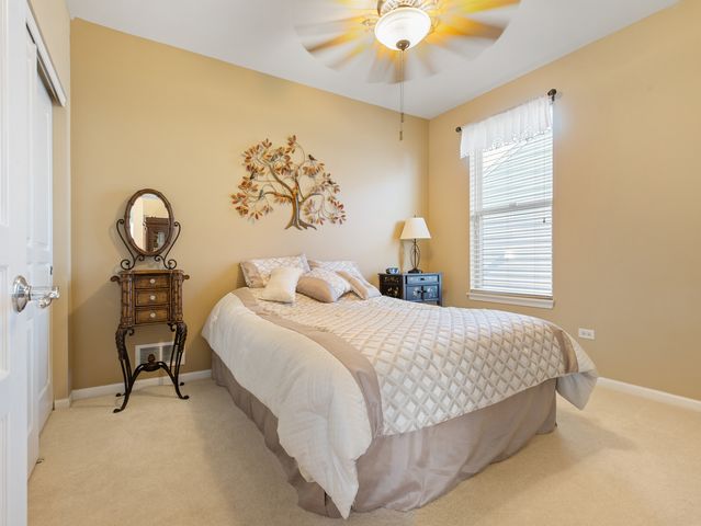 3001 Ravinia Circle, Mundelein, IL 60060