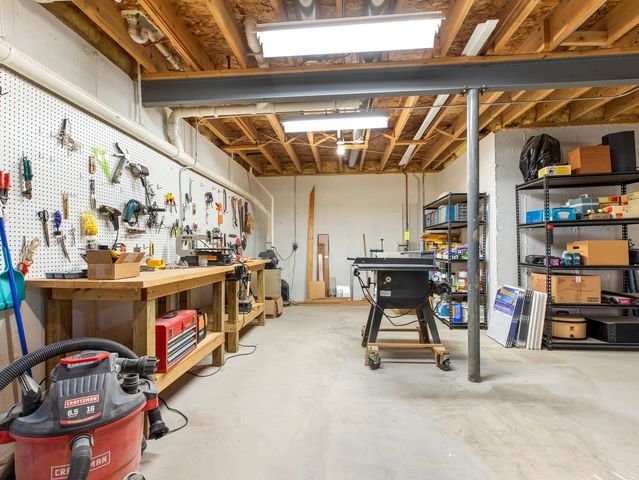 3001 Ravinia Circle, Mundelein, IL 60060