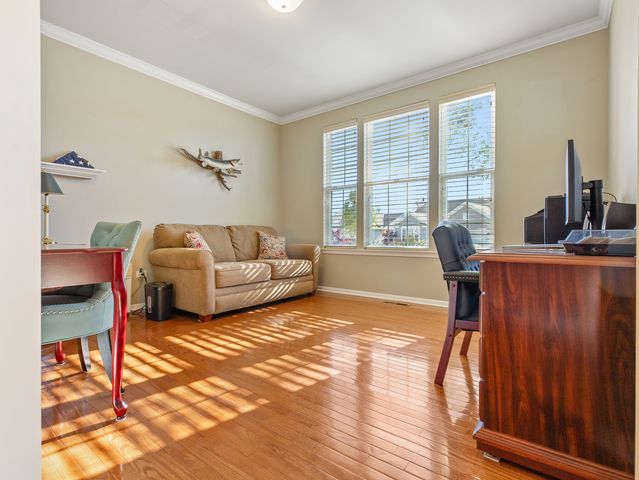 3001 Ravinia Circle, Mundelein, IL 60060