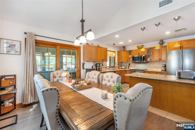1 Circle Boulevard, West Milford, NJ 07435