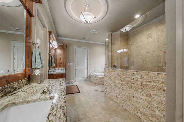 288 S Ridgeoak Court, Weatherford, TX 76087